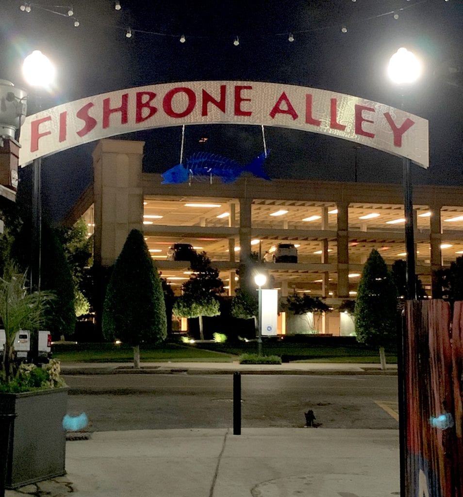 Arched sign, Fishbone Alley