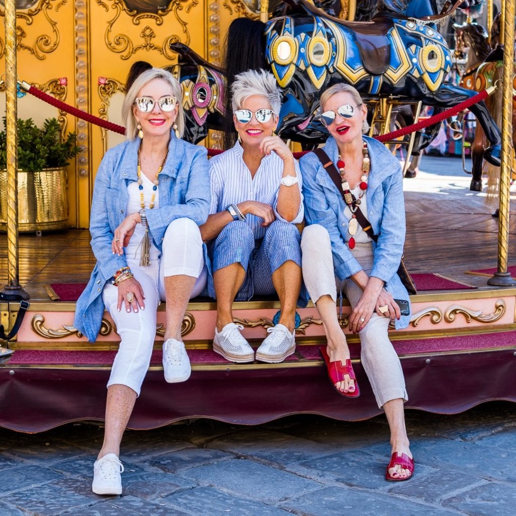 SheSheShow, Chicover50, MorethanTurquoise on carousel in Florence, Italy