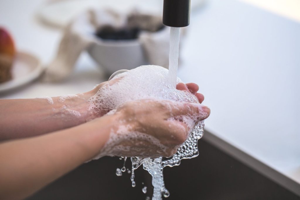 whashing hands, bubbles