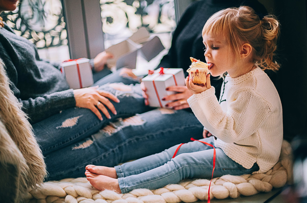 cheap christmas games, cheap games to play with the family, games for families, cheap games for christmas, inexpensive game ideas, simple game ideas, simple game ideas for christmas, christmas family feud, christmas charades, junk in the trunk game, jingle bell toss game