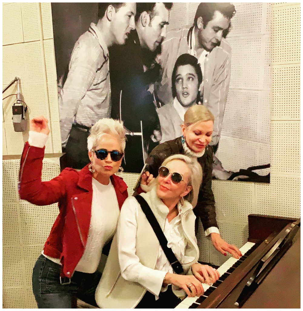 Shauna, SheShe & Jamie at the piano in Sun Studios