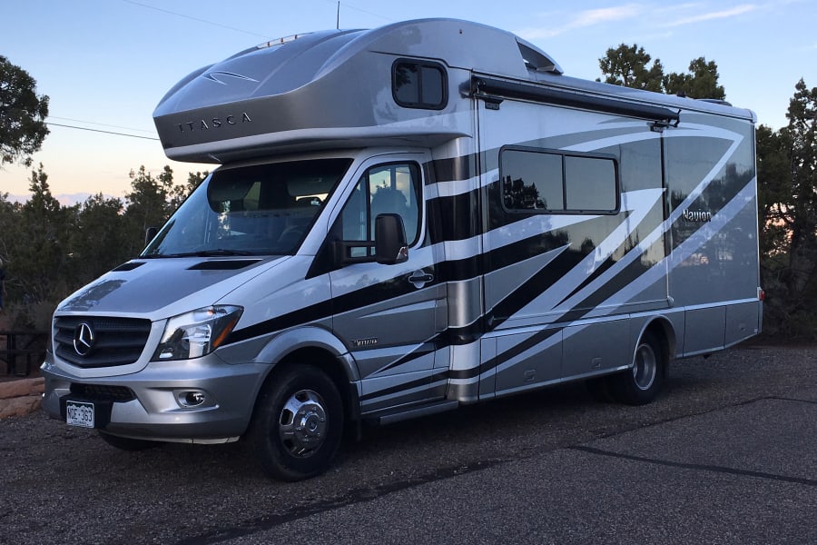 how to plan an RV trip, different types of RVs, RVs for rent near me, how to rent an RV, RV rental agencies, how to plan RV trip, how to choose an RV, different RV rental agencies, where to park RV, where to buy RVs, RVs for sale, where to go in an RV