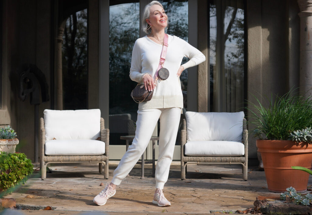Off white cashmer Super Chic + Comfy Weekend Outfits
