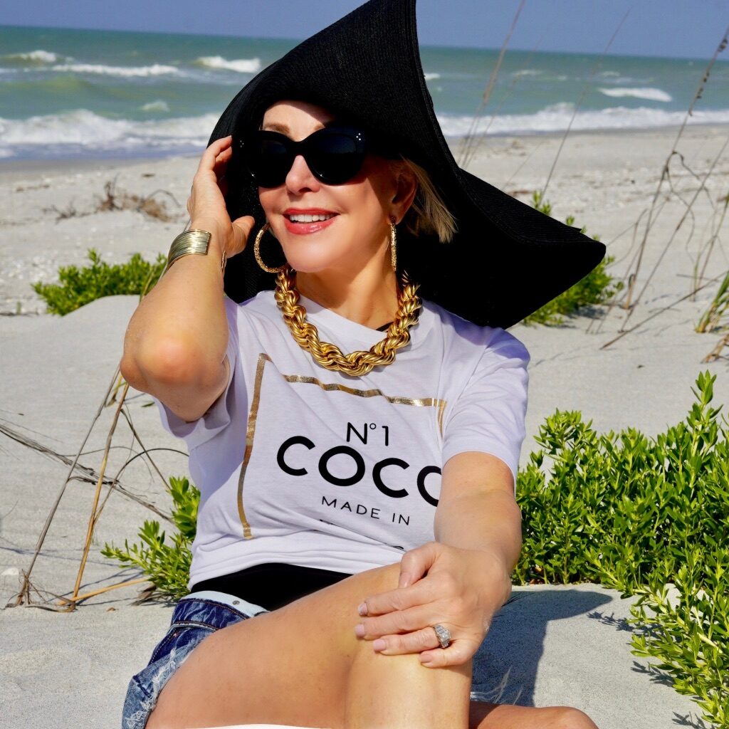 you are the coco to my chanel  Camisetas femeninas, Ropa