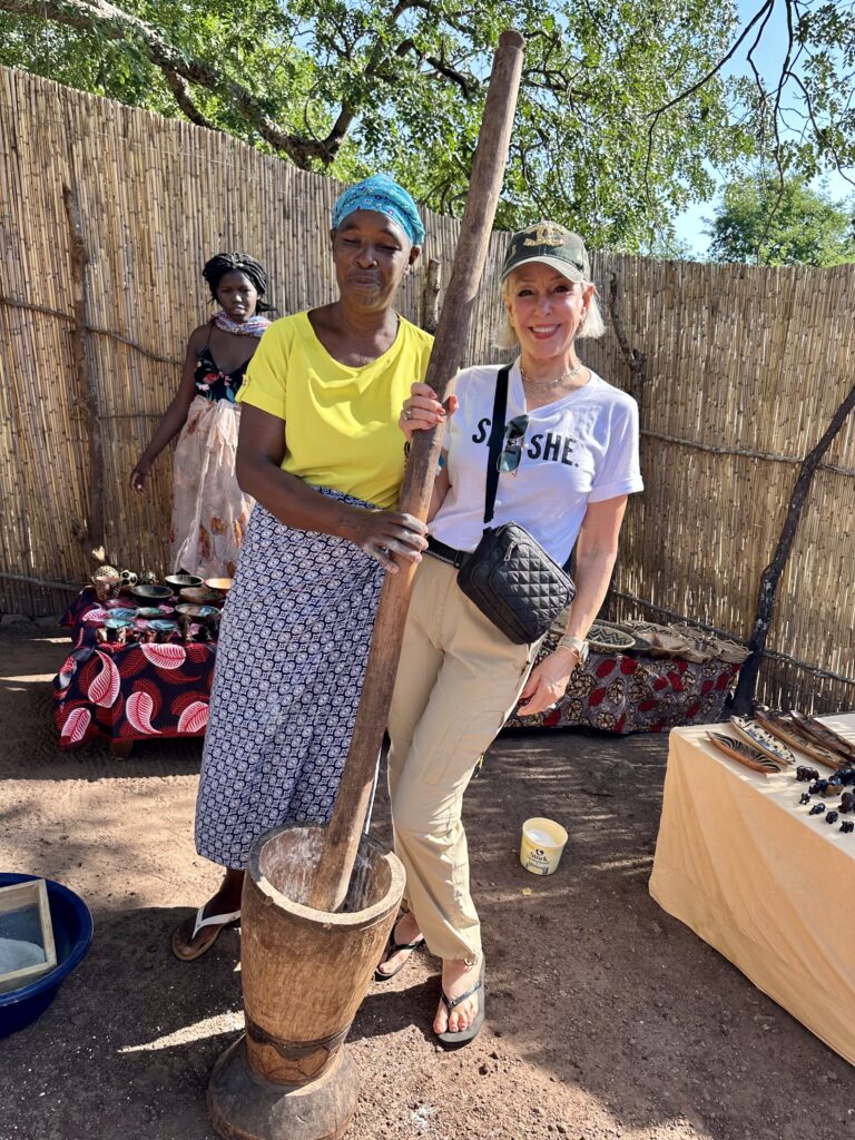 MPALILA ISLAND (NAMIBIA) Sheree mashing maize